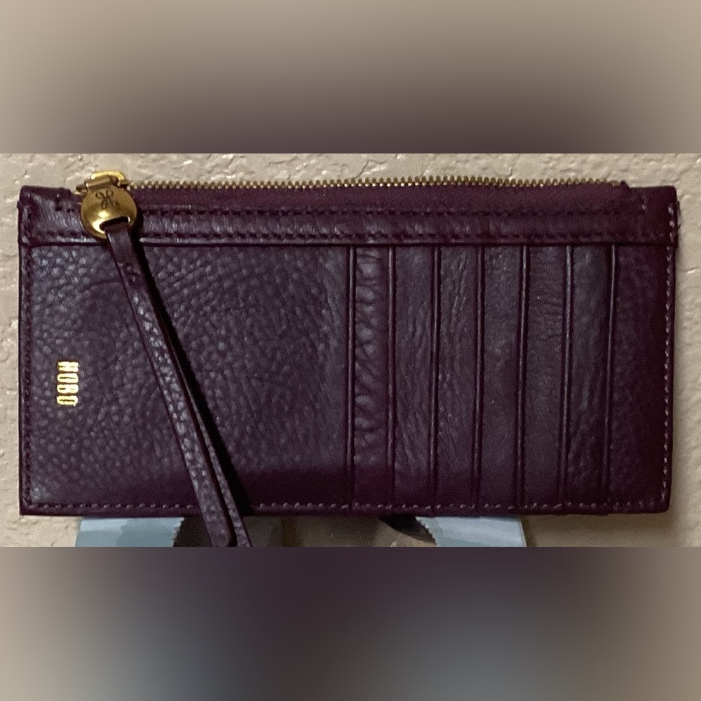 Purple HOBO wallet. Eggplant color. Used 4 or 5 times.